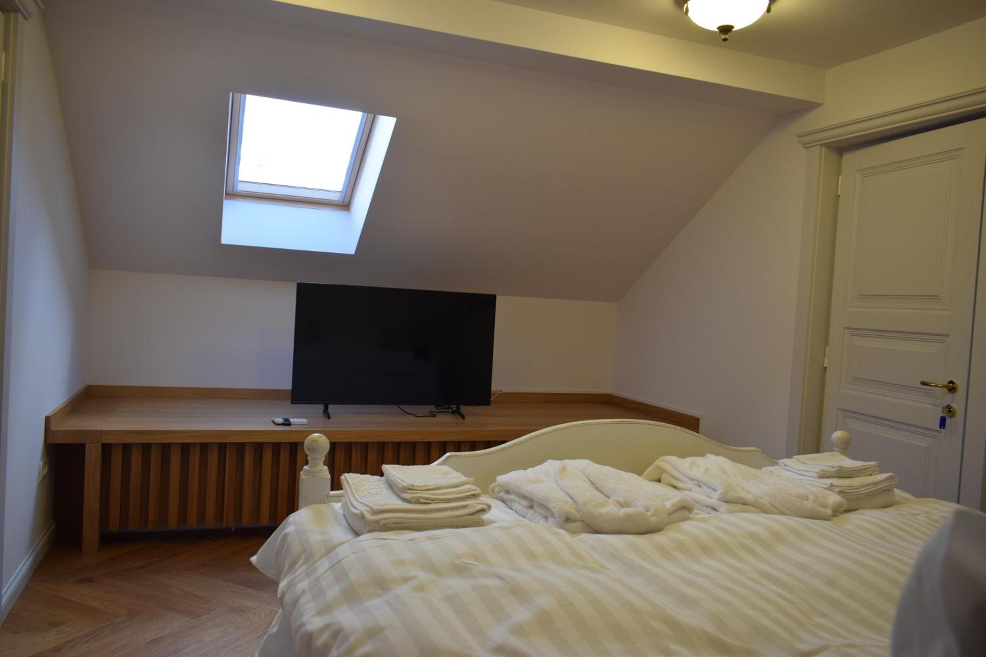 Augsburg Apart П'ятра-Нямц Екстер'єр фото